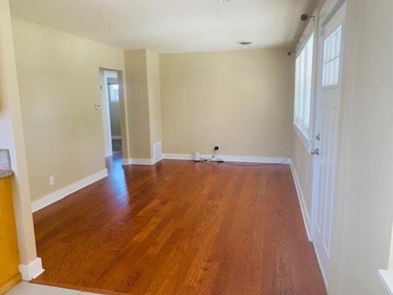 1121 Alton St - Photo 5 of 31