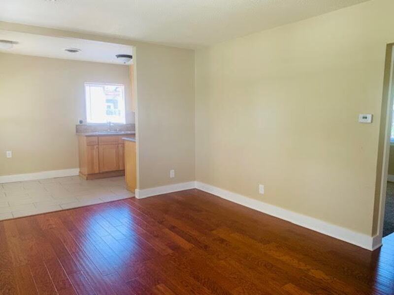 1121 Alton St - Photo 6 of 31