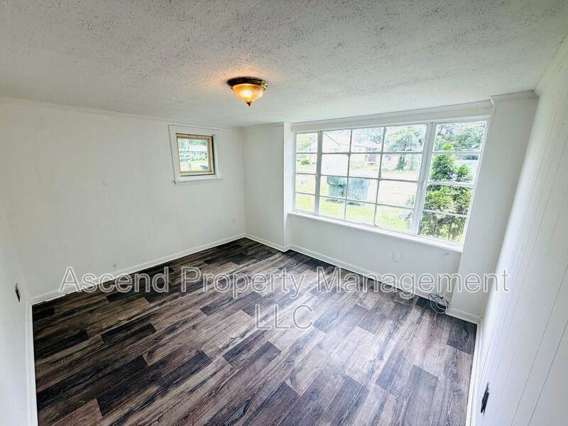 4510 Old Mission Rd - Photo 3 of 8