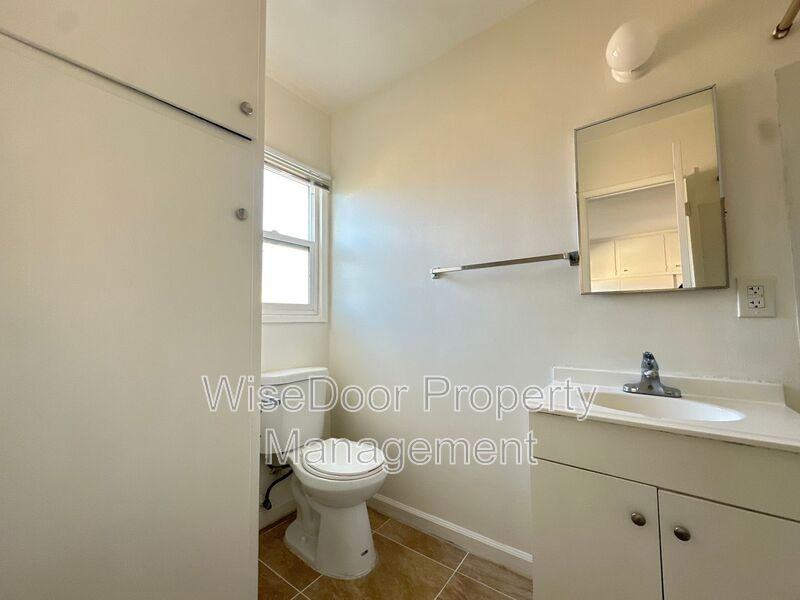 5934 Cloverly Ave #C - Photo 4 of 12