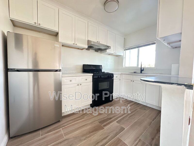 5934 Cloverly Ave #C - Photo 5 of 12