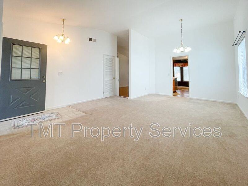 8166 Morgan Hill Way - Photo 7 of 34