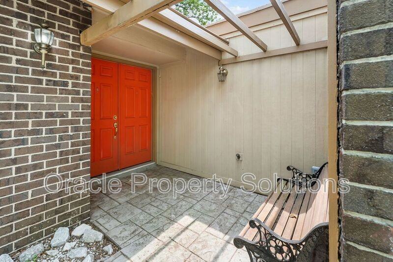5360 Red Lake Ct - Photo 4 of 29