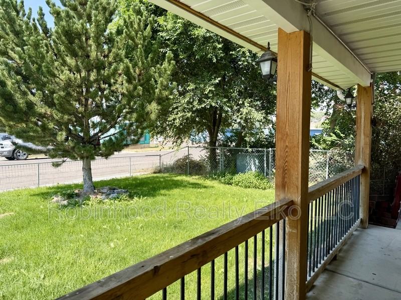 187 B St - Photo 3 of 35