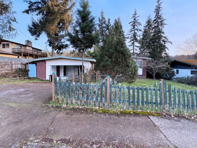 1180 E 37th Ave - Photo 2 of 50