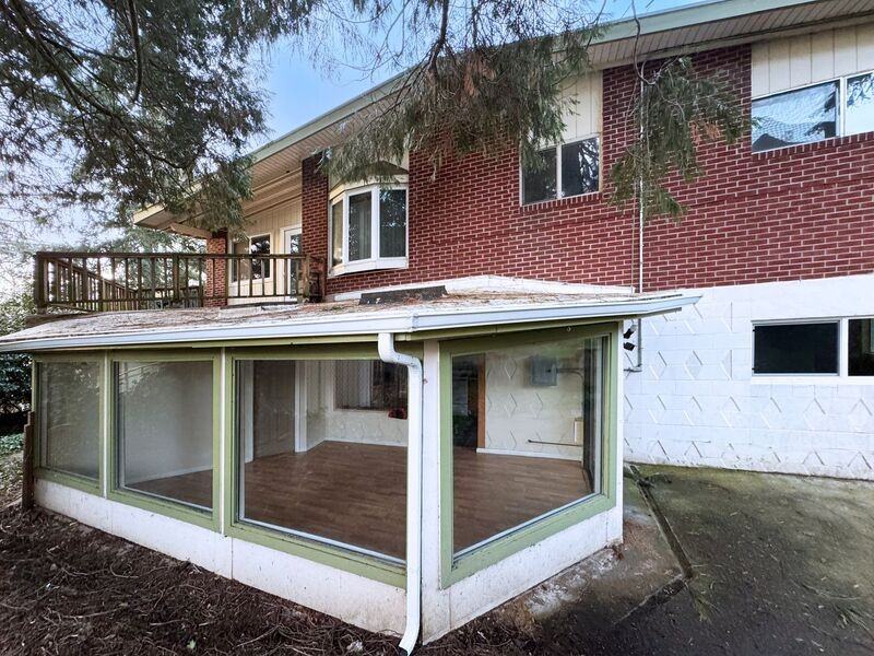 1180 E 37th Ave - Photo 5 of 50