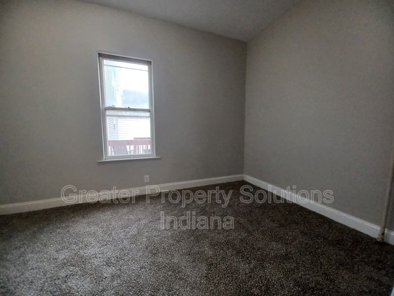1719 Sheridan Avelower - Photo 6 of 6