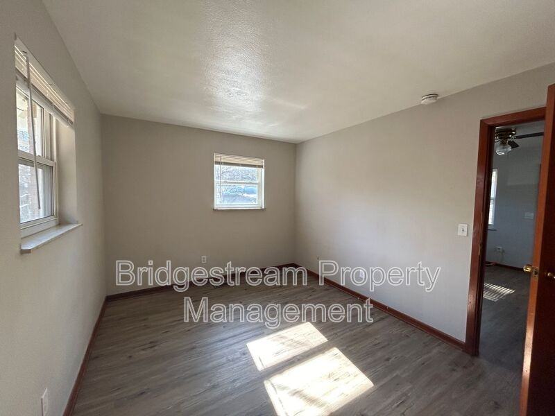 226 E Nottingham Rd #C - Photo 5 of 7