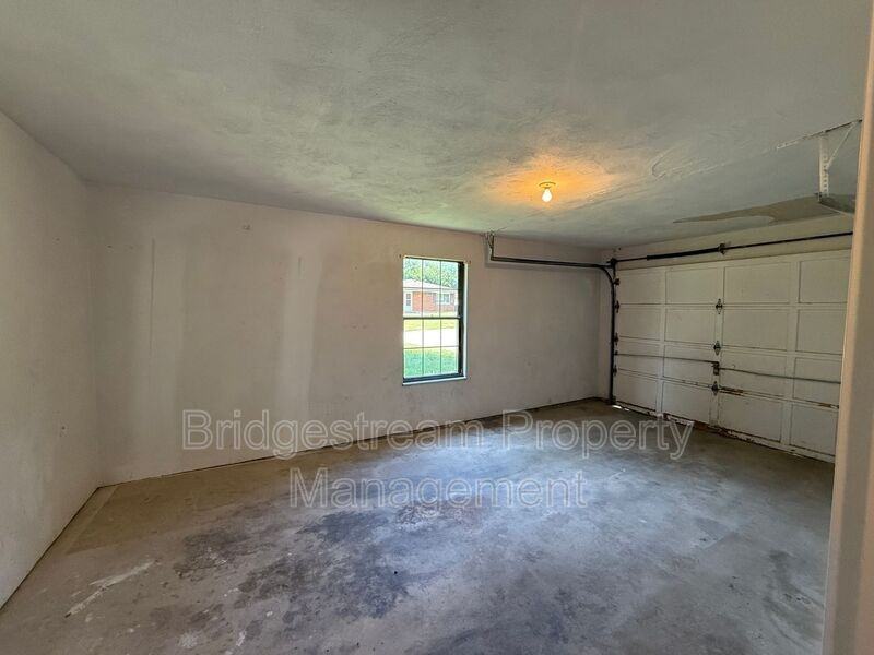 155 Forest St - Photo 7 of 10