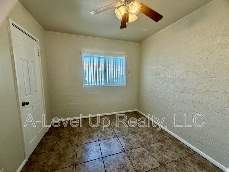 2304 E Monterey Vis #1 - Photo 6 of 12
