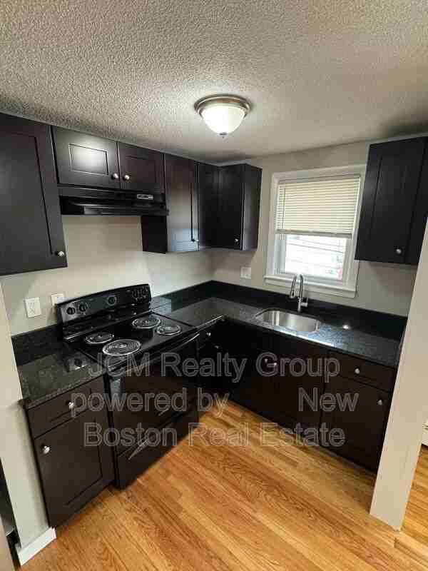351 Boston St #A1 - Photo 2 of 6