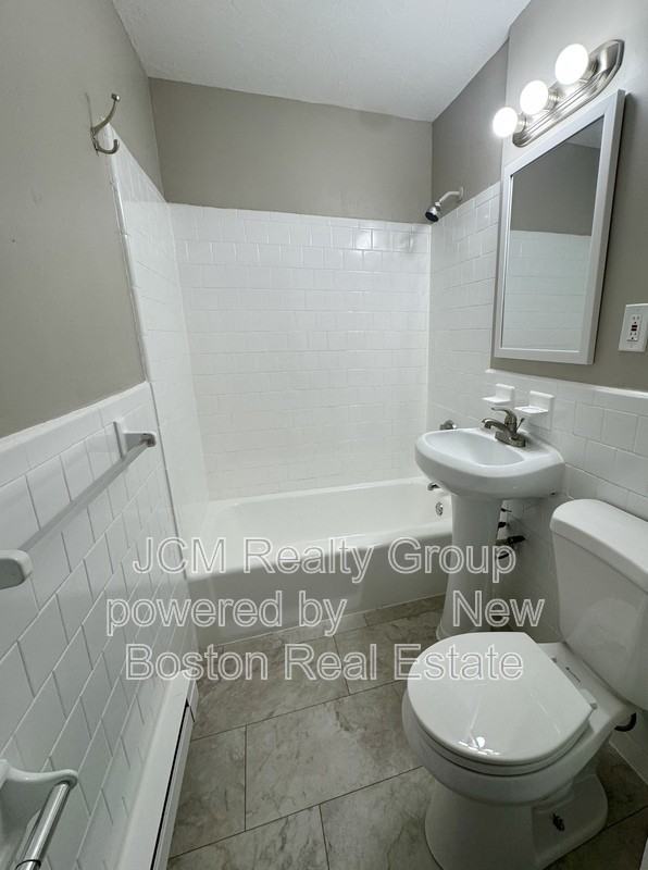 351 Boston St #A1 - Photo 5 of 6