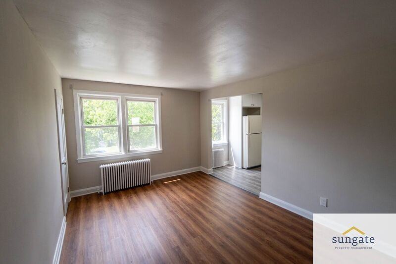 1410 Dartmouth Ave #2 - Photo 4 of 29