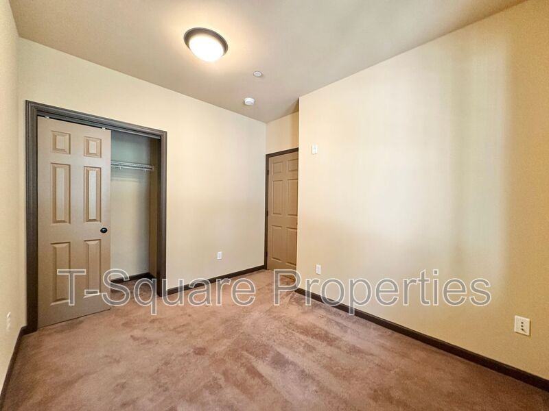 9505 Ne 180th St #102 - Photo 3 of 22