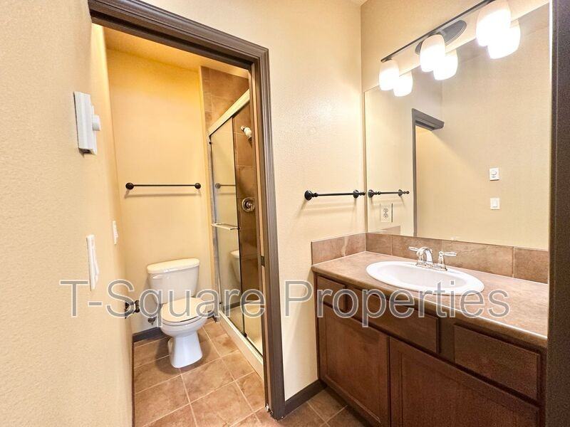 9505 Ne 180th St #102 - Photo 5 of 22