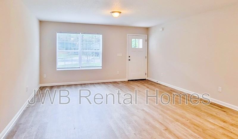 4030 Spring Glen Rd - Photo 6 of 11