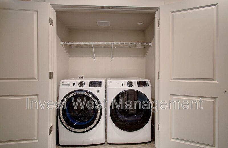 404 Neavenue #117 - Photo 4 of 8
