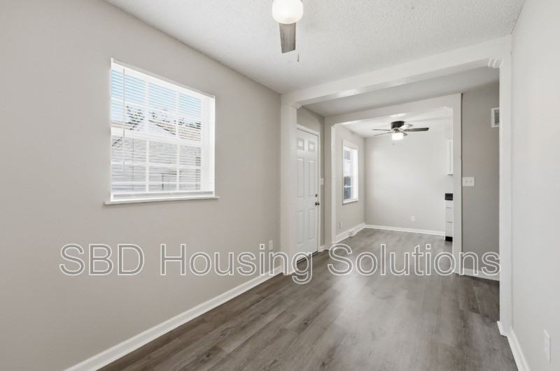 6601 E 128th St - Photo 5 of 19