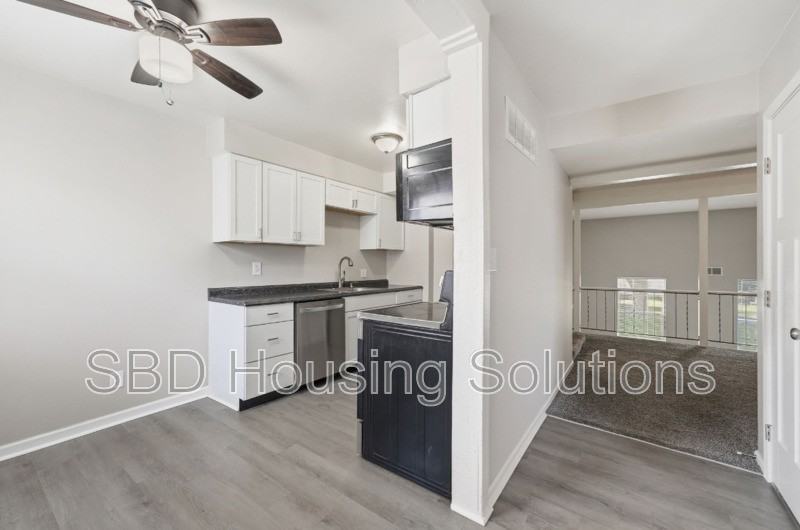 6601 E 128th St - Photo 6 of 19
