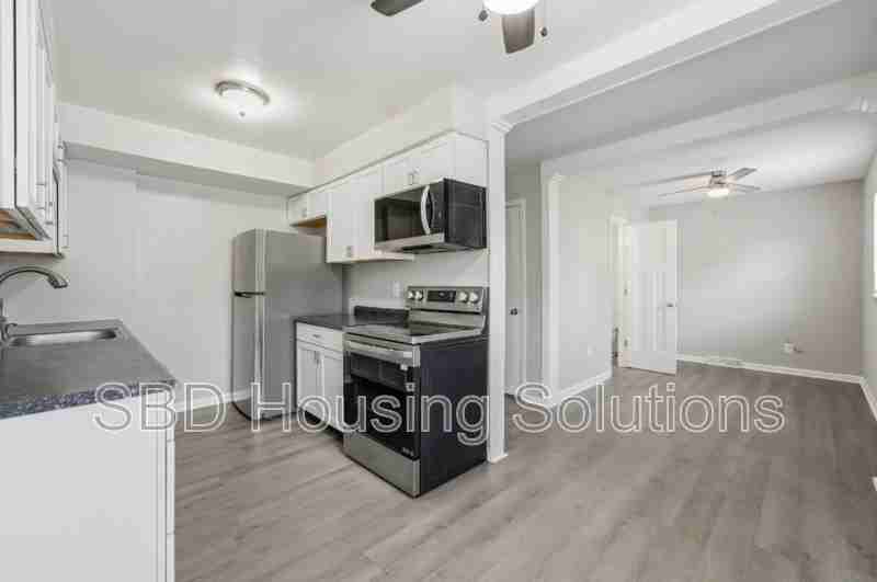6601 E 128th St - Photo 7 of 19