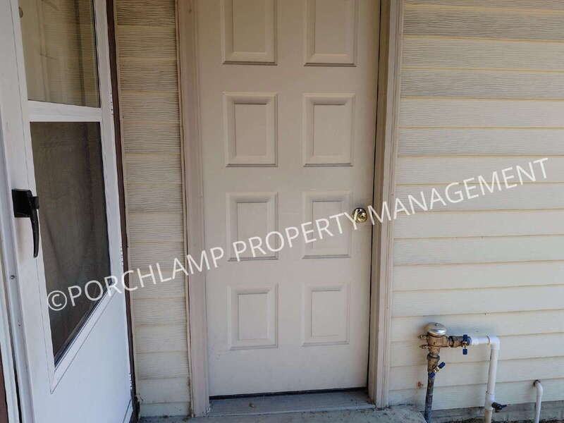 6779 Pleasantview St Ne - Photo 3 of 26
