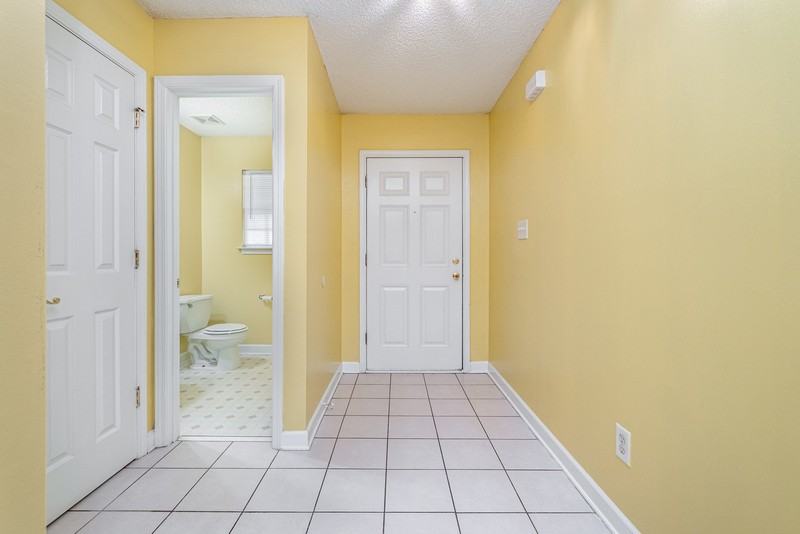 9026 Tibble Creek Way - Photo 3 of 32