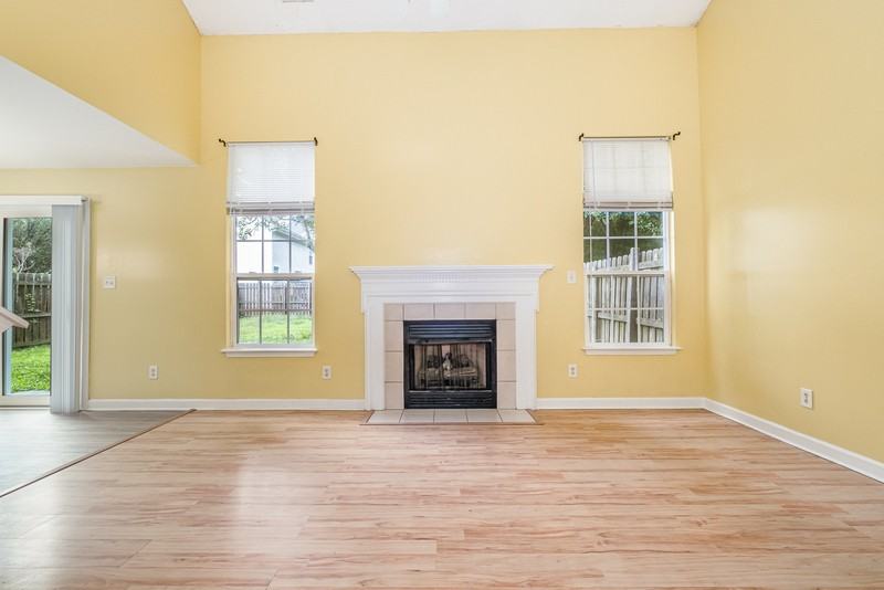 9026 Tibble Creek Way - Photo 7 of 32