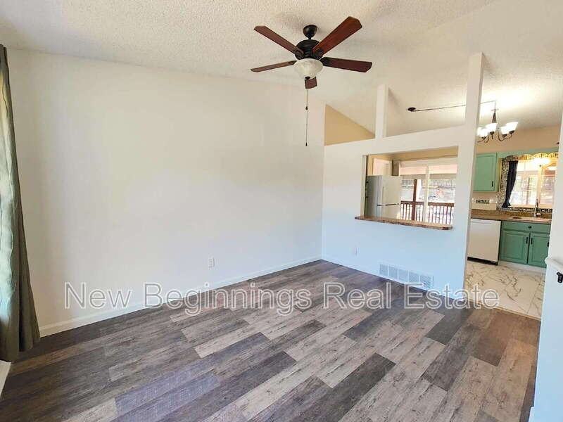 3415 Kirkwood Dr - Photo 3 of 30