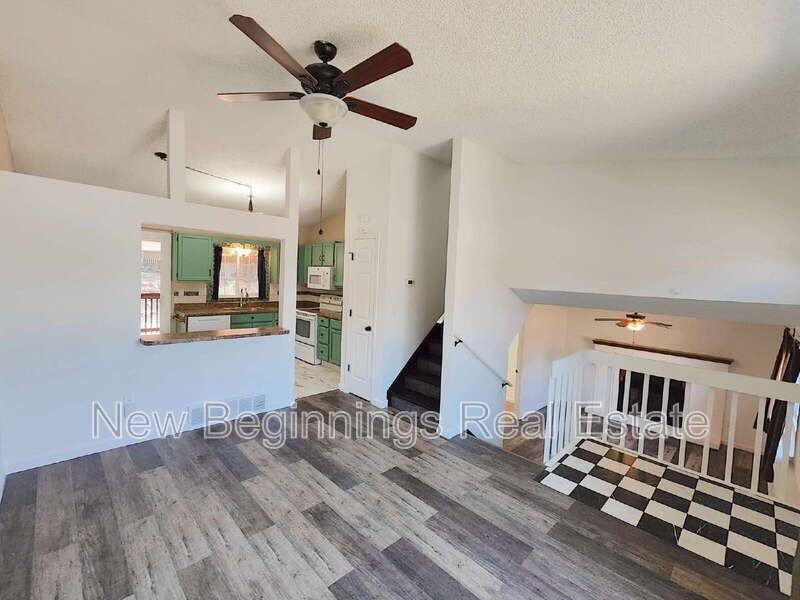 3415 Kirkwood Dr - Photo 4 of 30