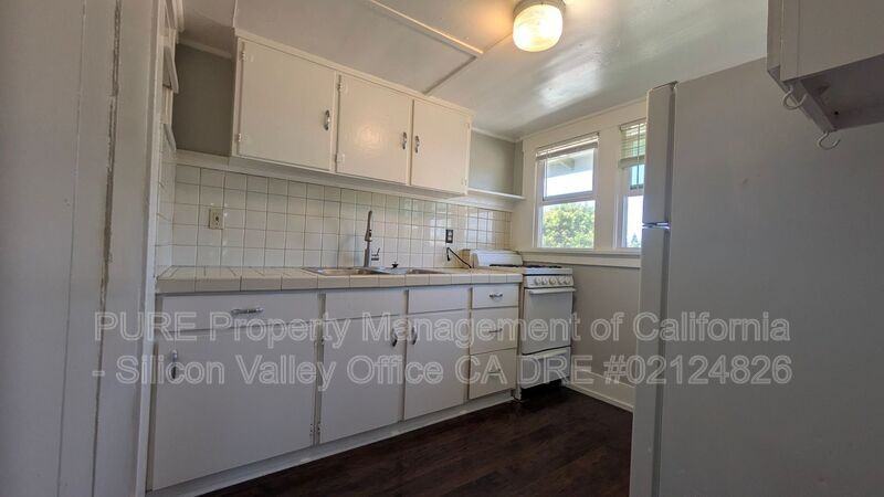 373 Richmond Ave #4 - Photo 4 of 16