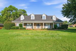featured image of 2500 Bell Rd