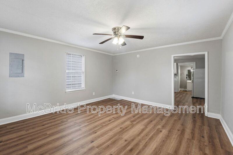 1827 Hicks St - Photo 3 of 11