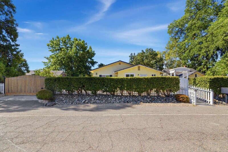7852 Watson Way - Photo 3 of 19
