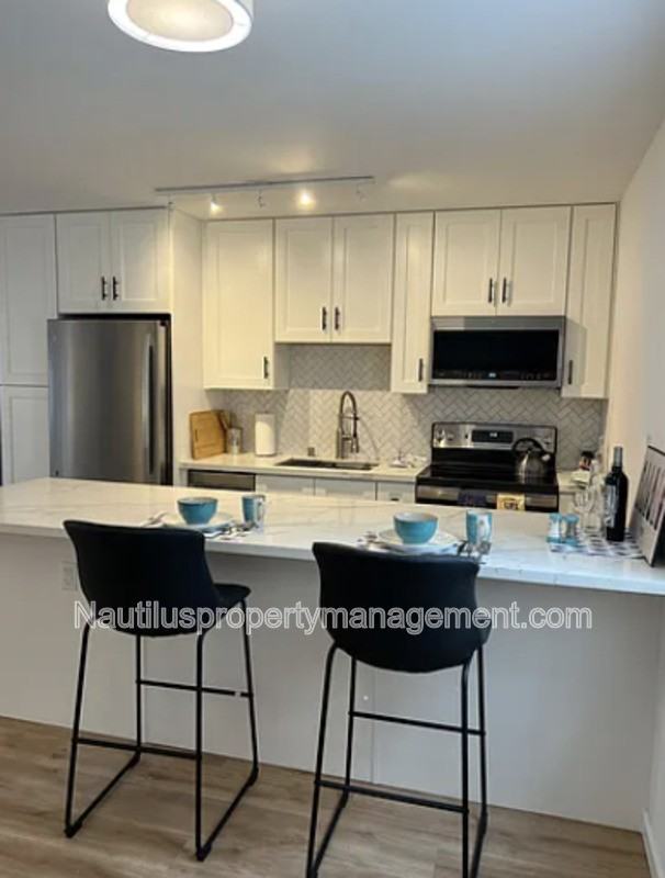 825 Balboa Ave #107 - Photo 6 of 11