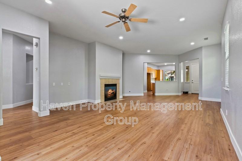 1659 Whispering Wind Dr - Photo 3 of 19