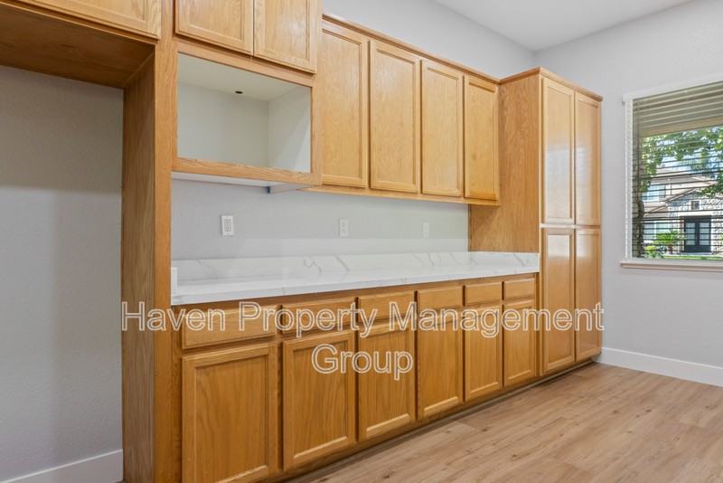 1659 Whispering Wind Dr - Photo 5 of 19