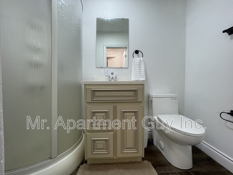 45 St. Paul St W #3 - Photo 4 of 6