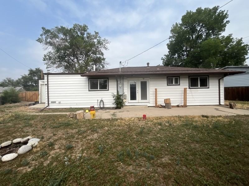 7436 Knox Ct - Photo 2 of 10