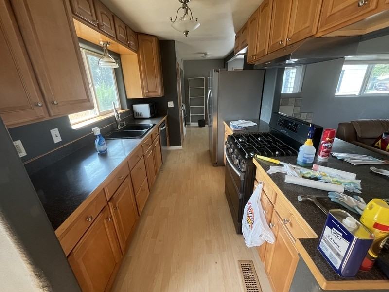 7436 Knox Ct - Photo 3 of 10