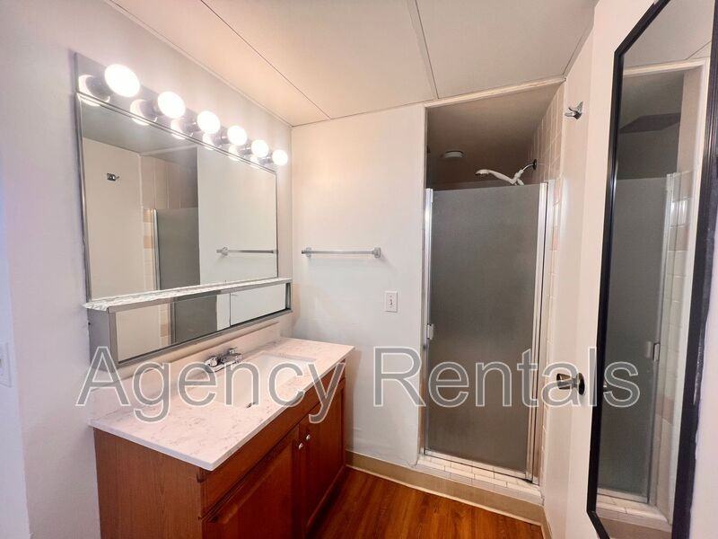 2440 Kuhio Ave - Photo 5 of 11