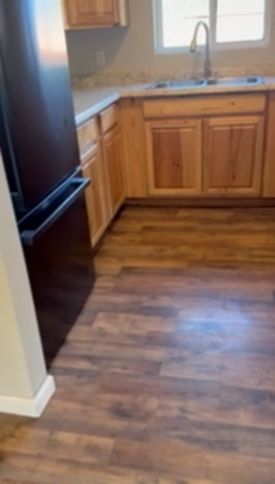 416 7th St #6 - Photo 2 of 4