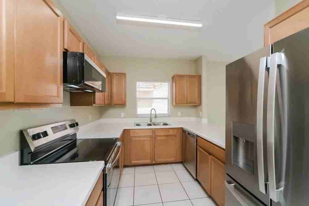 2337 Cordova Ct - Photo 6 of 10