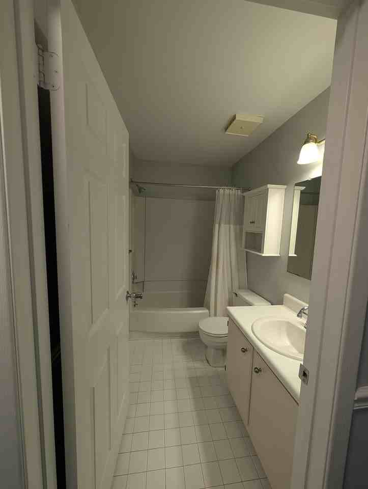 1307 Maresfield Ct - Photo 2 of 28
