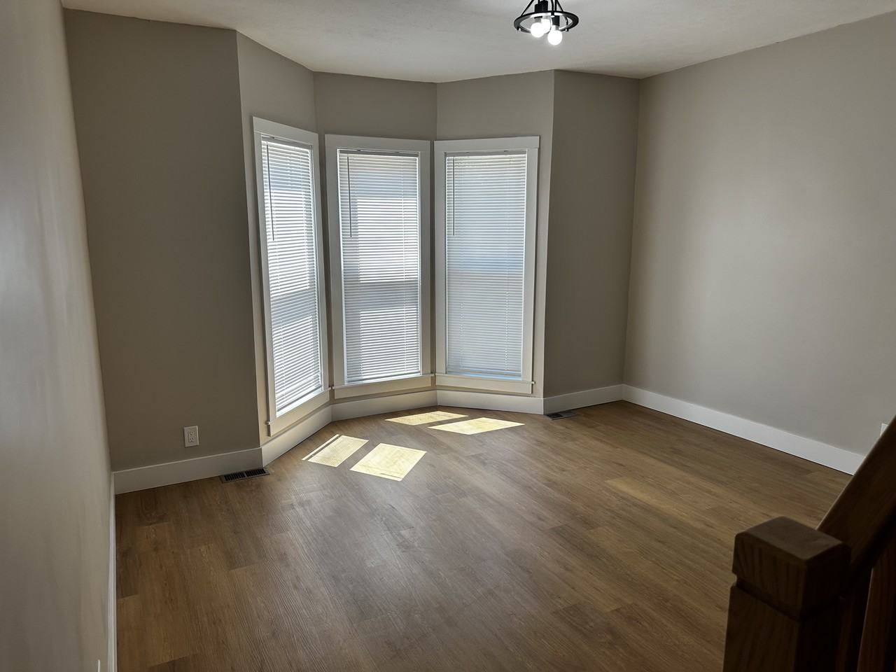 268 Jefferson Ter - Photo 4 of 12