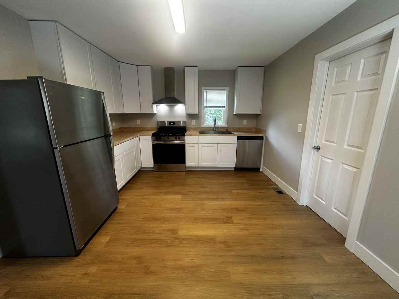 268 Jefferson Ter - Photo 7 of 12