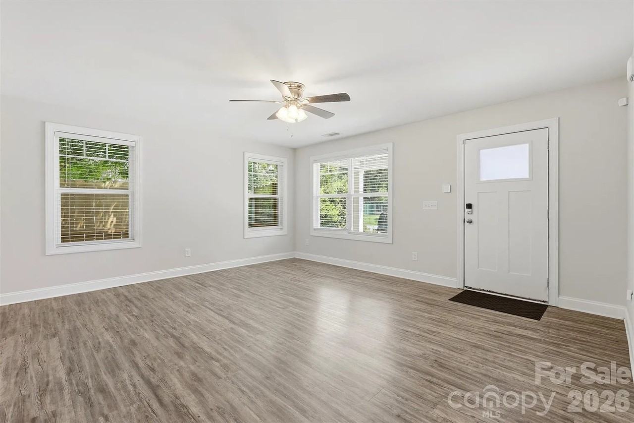 4221 E End St #4221 - Photo 2 of 15