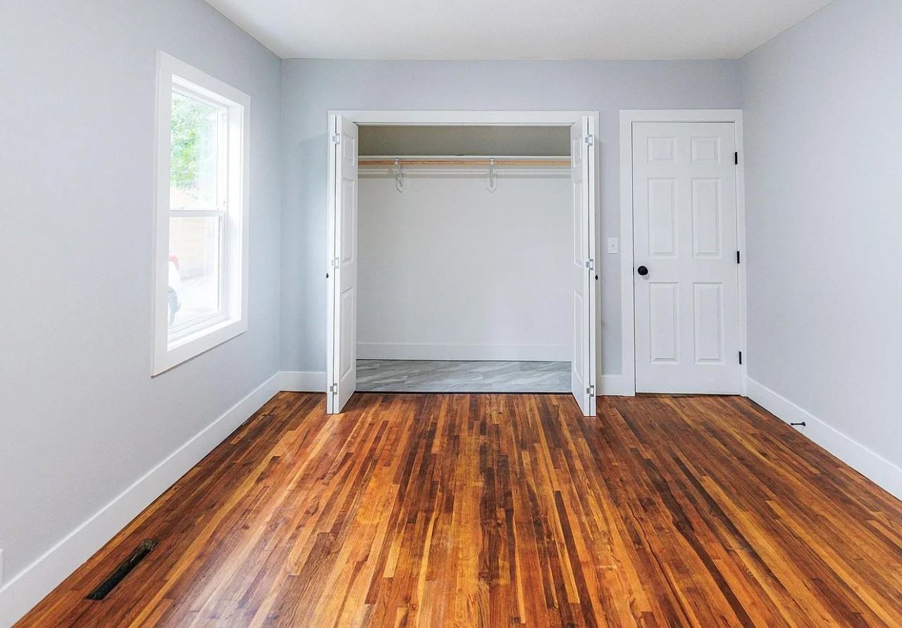 1604 Pierre St - Photo 2 of 10