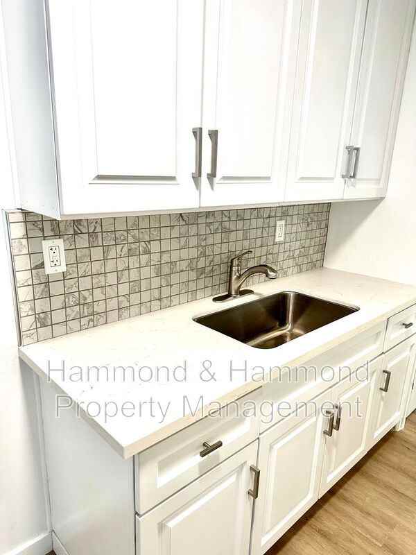 5854 Tujunga Ave #2 - Photo 6 of 25
