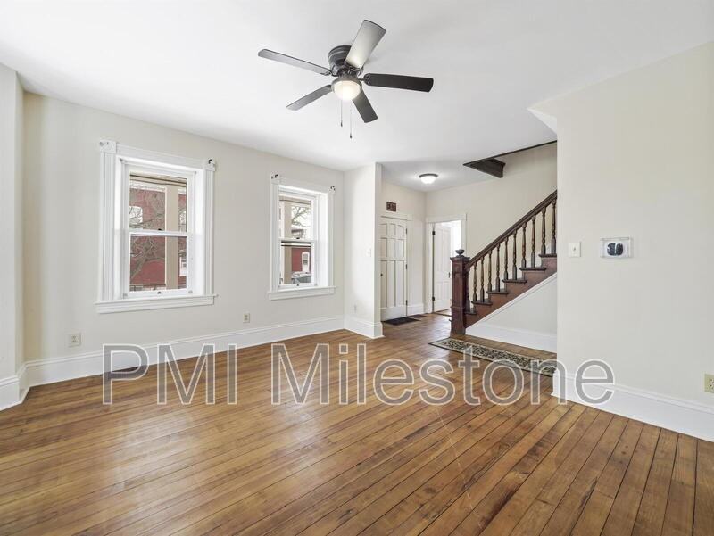 1001 Pope Ave - Photo 4 of 29