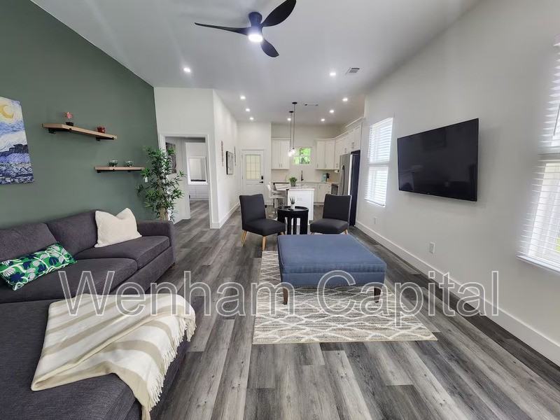 1528 Murphy Ave Sw #B - Photo 7 of 25